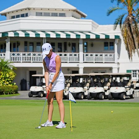The Regent Grand Hotel Grace Bay Eksteriør billede