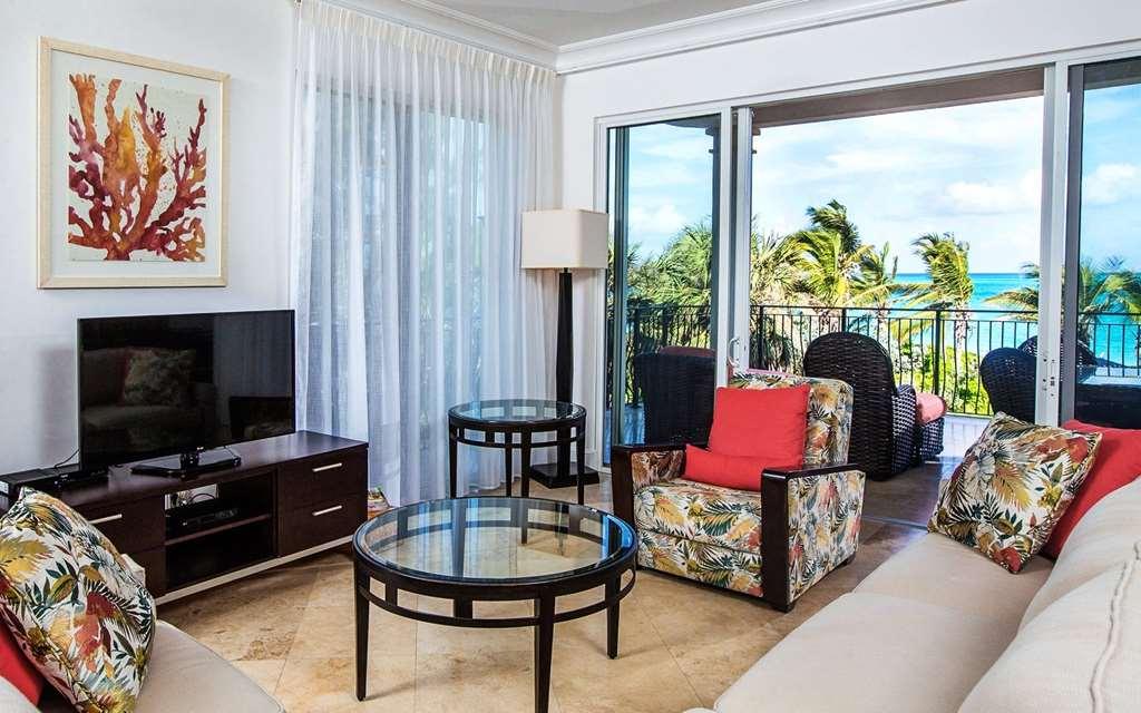 The Regent Grand Hotel Grace Bay Eksteriør billede