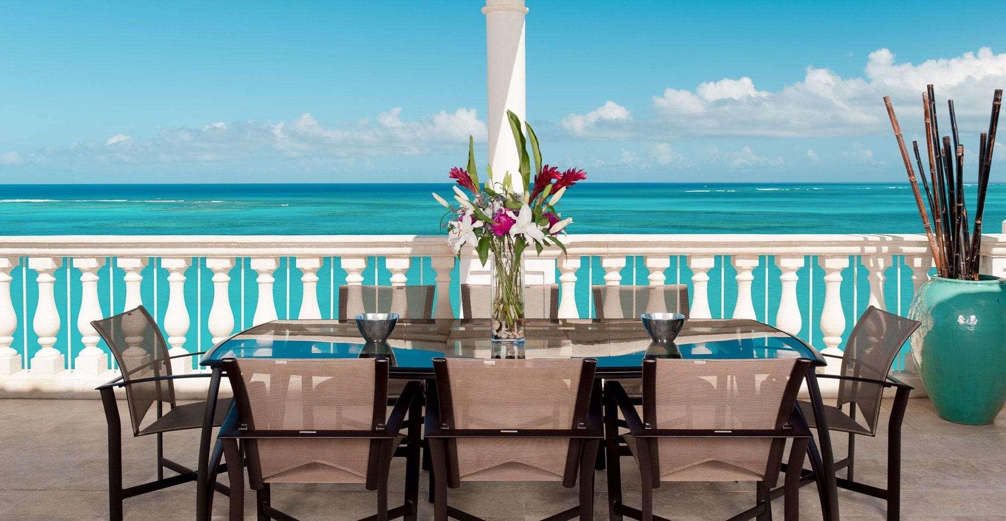The Regent Grand Hotel Grace Bay Eksteriør billede
