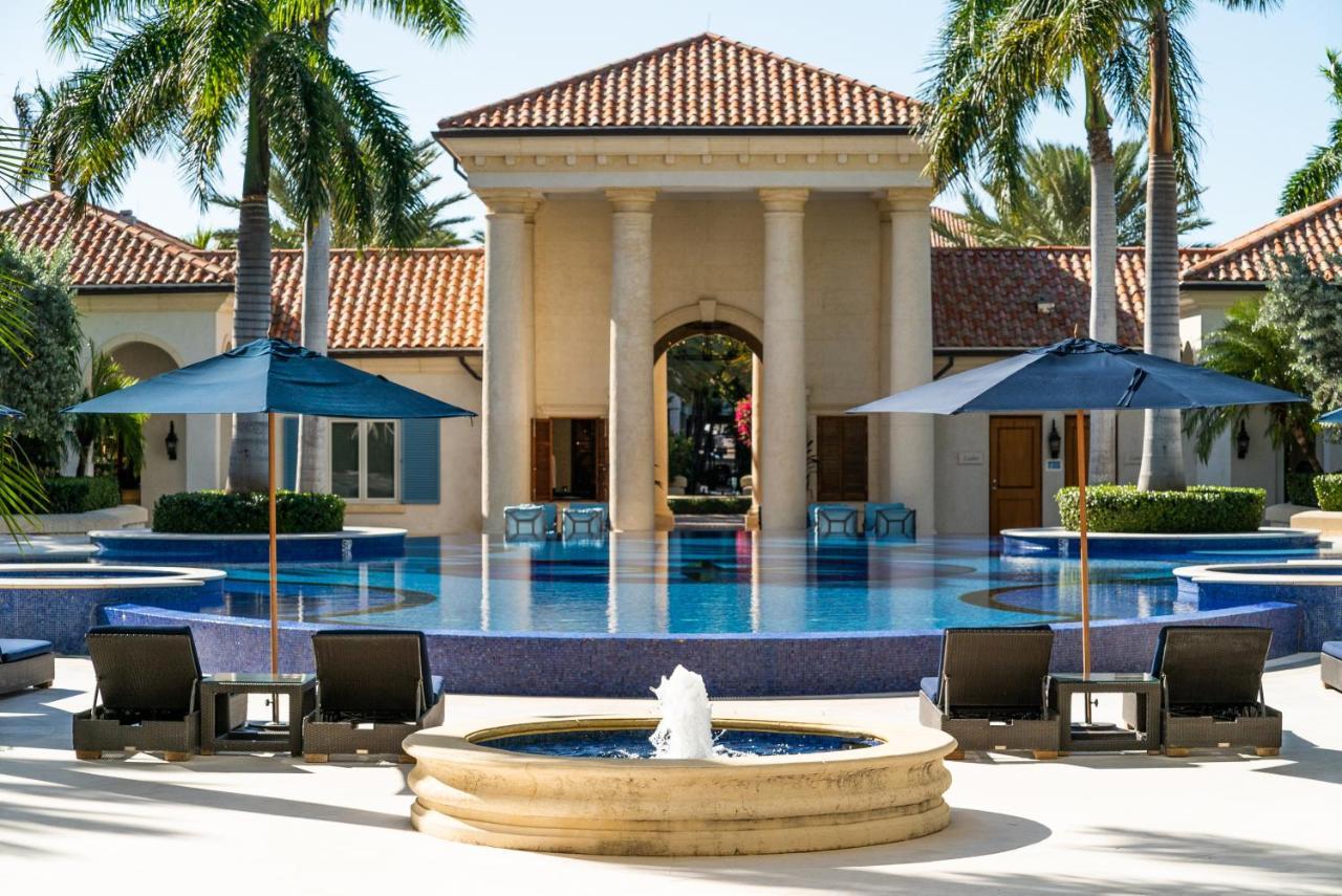 The Regent Grand Hotel Grace Bay Eksteriør billede